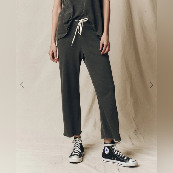 THE GREAT. Pants - THE GREAT. The Wide Leg Cropped Sweatpant. Size 2